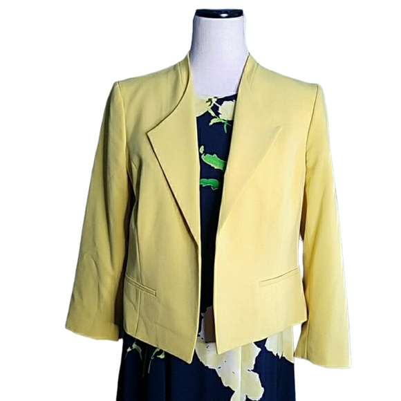 DELETING FRIDAY🌲Nine West Buttercream Yellow Blazer